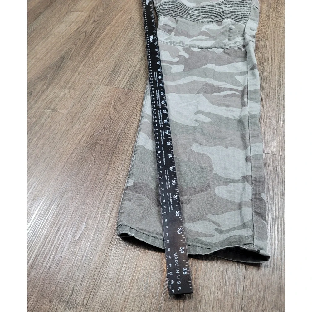 True Religion Geno Moto Pants Mens 44 Camo Ripstop Relaxed Slim Biker Military